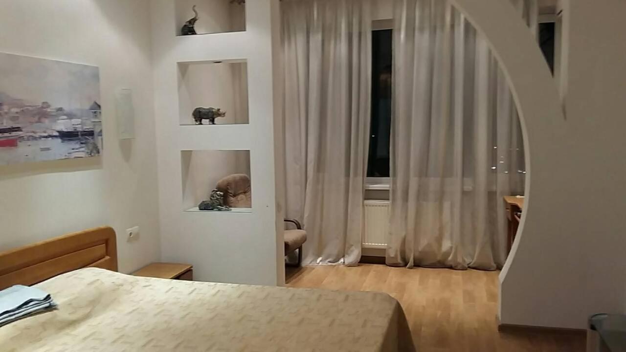 Дом На Екатерининской Odessa Esterno foto